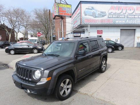 Used 2016 Jeep Patriot High Altitude AWD/4WD image 2