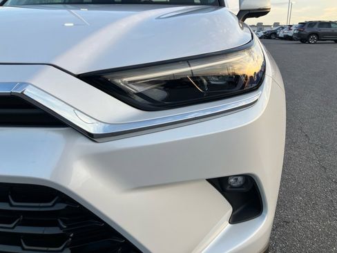 Used 2024 Toyota Grand Highlander Platinum image 30