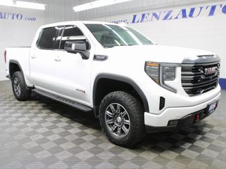 Used 2024 GMC Sierra 1500 AT4 w/ Technology Package video 3