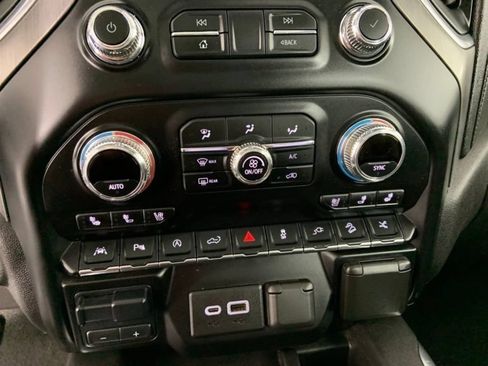 Used 2021 GMC Sierra 1500 Denali w/ Denali Ultimate Package AWD/4WD image 29