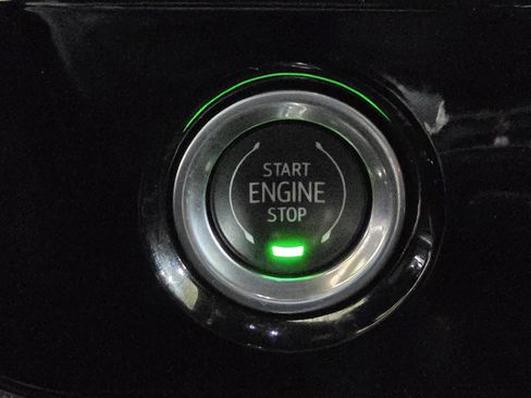 Used 2023 Chevrolet Silverado 1500 RST w/ Redline Edition image 32