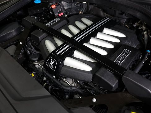 Used 2020 Rolls-Royce Cullinan AWD/4WD image 30