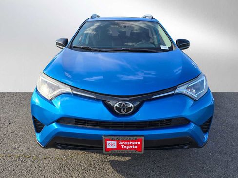 Certified 2017 Toyota RAV4 LE AWD/4WD image 8