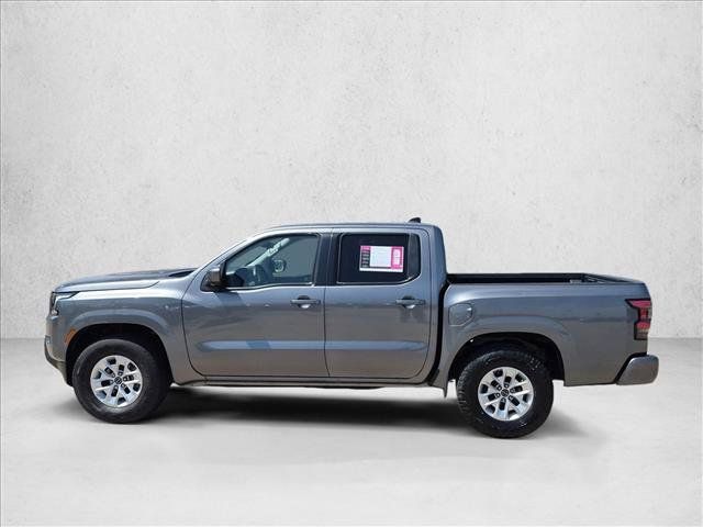 Used 2024 Nissan Frontier SV RWD image 5