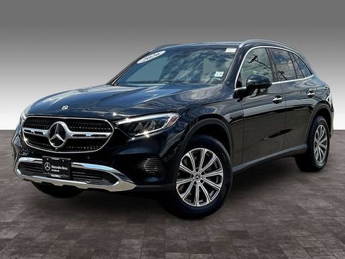 Used 2026 Mercedes-Benz GLC 300 4MATIC image 3