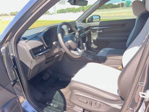 Used 2026 Honda CR-V Sport Touring image 3