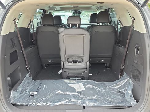 New 2026 Kia Carnival SX FWD image 10