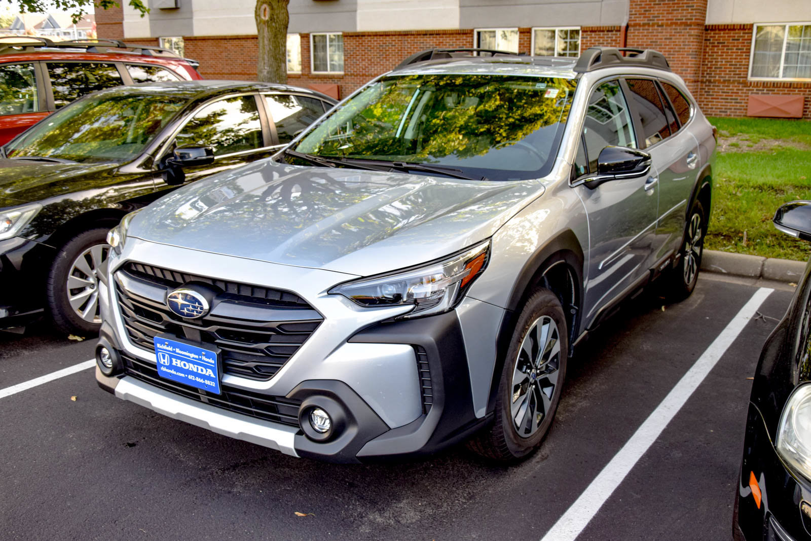 Used 2024 Subaru Outback Limited AWD/4WD image 13