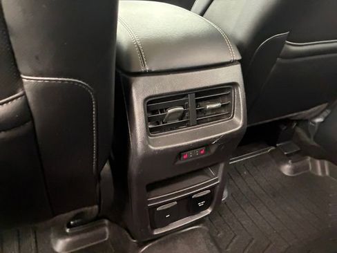 Used 2018 Ford Edge Titanium w/ Equipment Group 302A image 19