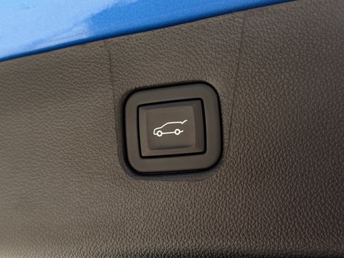 Used 2024 Chevrolet Blazer LT w/ Convenience Package FWD image 9