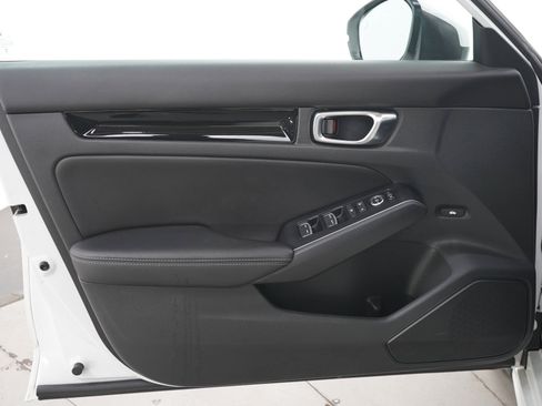 Used 2023 Honda Civic Touring image 19