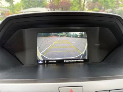 Used 2014 Honda Odyssey Touring Elite image 18