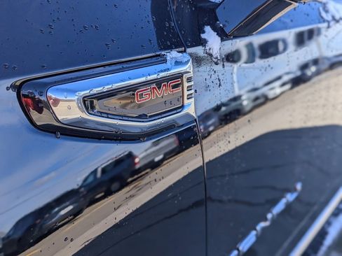 New 2026 GMC Yukon XL Denali image 11