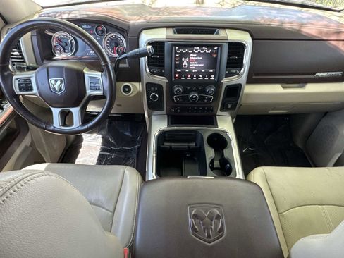 Used 2018 RAM 2500 Laramie w/ Cold Weather Group AWD/4WD image 13