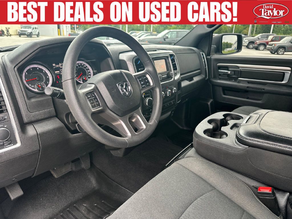 Used 2024 RAM 1500 Warlock AWD/4WD image 12