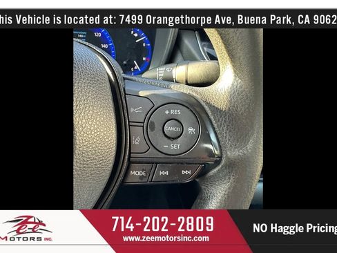 Used 2021 Toyota Corolla LE FWD image 35