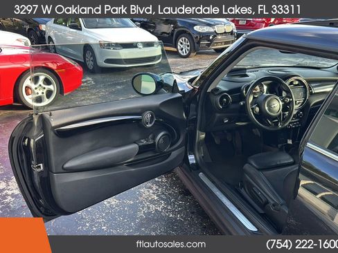 Used 2019 MINI Cooper S image 13