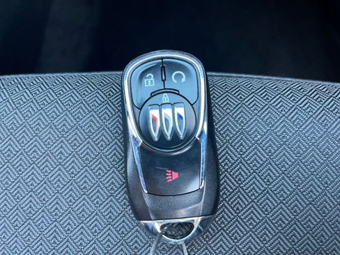 Used 2025 Buick Encore GX Preferred AWD/4WD image 22