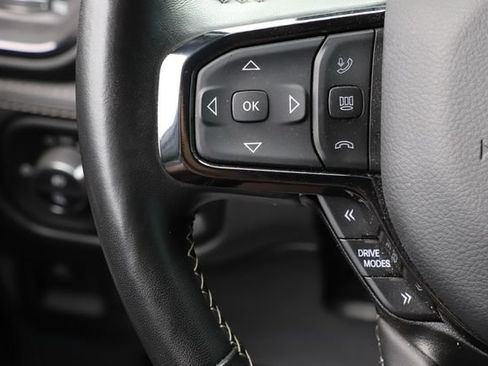 Used 2025 RAM 1500 Limited AWD/4WD image 27