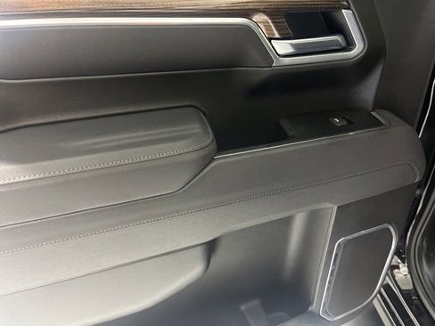 Used 2025 Chevrolet Silverado 1500 RST image 29