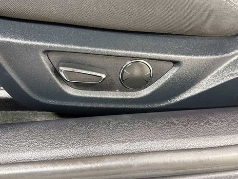 Used 2016 Ford Mustang Coupe RWD image 14