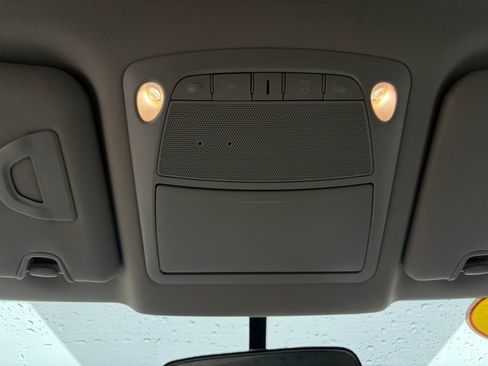 Certified 2018 Nissan Rogue SV image 22