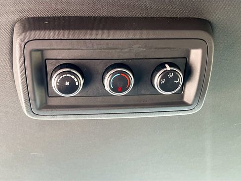 Used 2018 Dodge Grand Caravan SXT FWD image 24