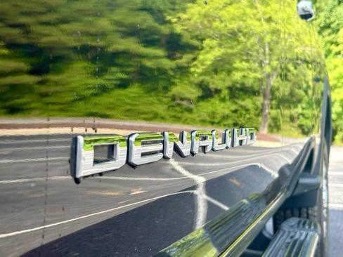Used 2020 GMC Sierra 2500 Denali w/ Denali Ultimate Package AWD/4WD image 16
