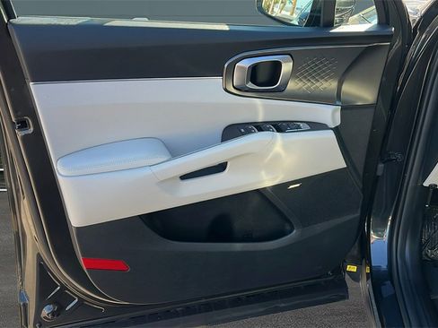 New 2026 Kia Sorento EX image 9