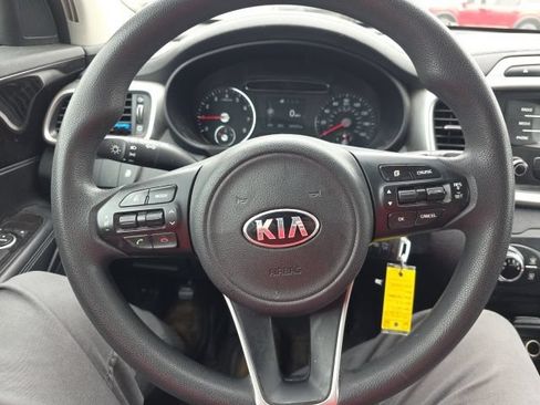 Used 2017 Kia Sorento L FWD image 14