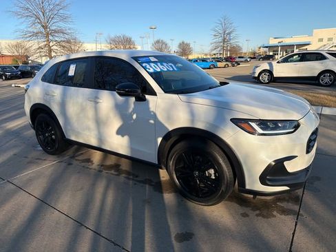 Certified 2026 Honda HR-V Sport image 7