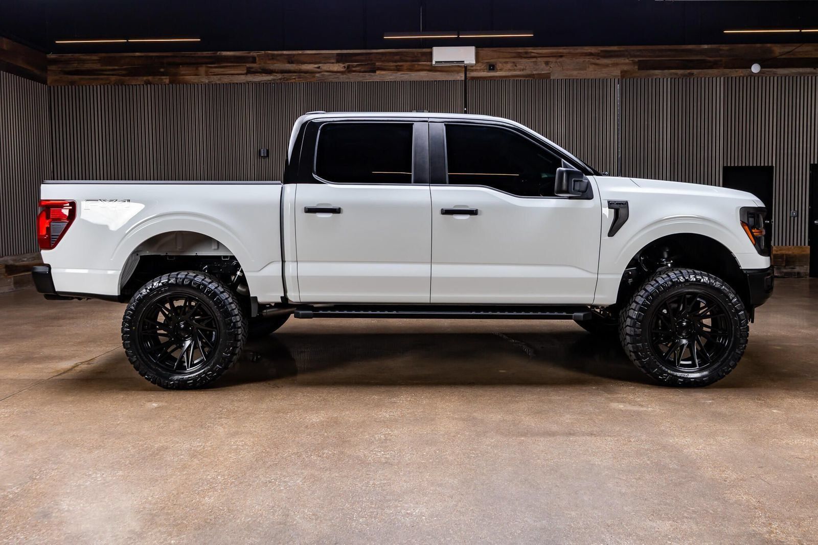 Used 2025 Ford F150 STX w/ Equipment Group 201A FX4 AWD/4WD image 11