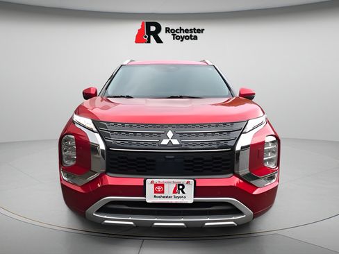 Used 2022 Mitsubishi Outlander SEL AWD/4WD image 2