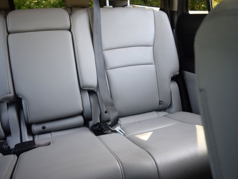 Used 2017 Honda Pilot EX-L image 17