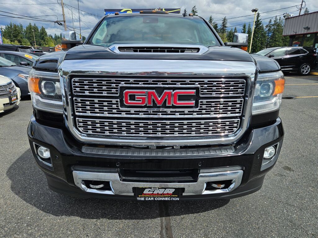 Used 2018 GMC Sierra 3500 Denali w/ Duramax Plus Package AWD/4WD image 2