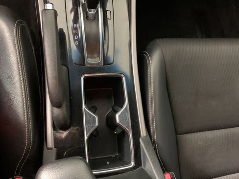 Used 2016 Honda Accord Sport image 26