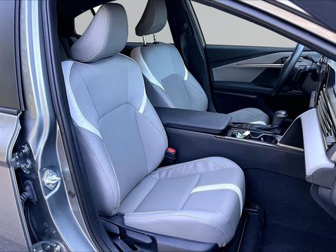 Certified 2025 Toyota Camry SE FWD image 9