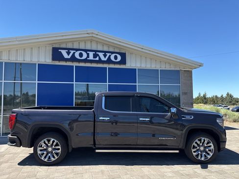 Used 2024 GMC Sierra 1500 Denali image 5