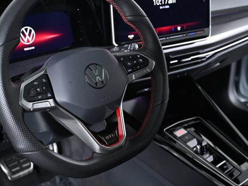 Used 2025 Volkswagen GTI SE FWD image 13