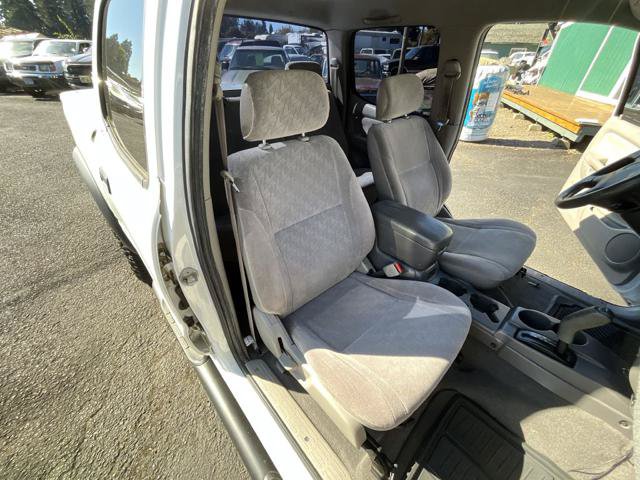 Used 2001 Toyota Tacoma PreRunner RWD image 15