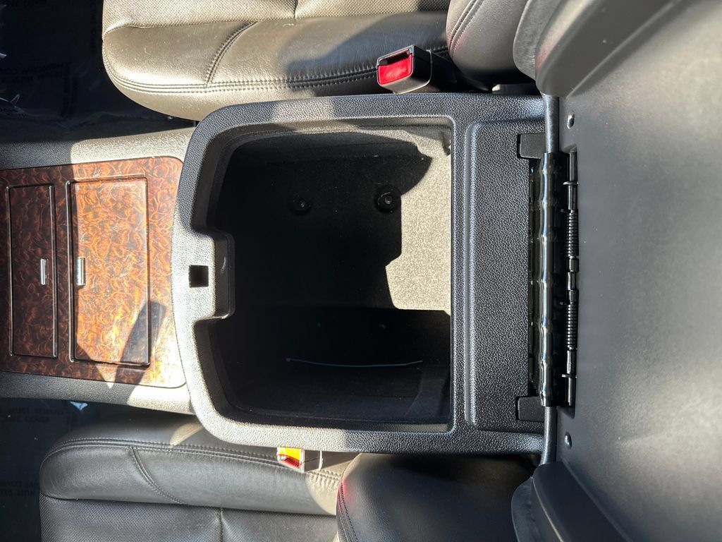 Used 2013 GMC Sierra 3500 Denali AWD/4WD image 28