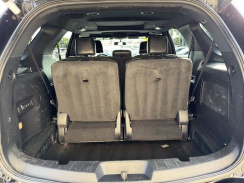 Used 2017 Ford Explorer Sport w/ Equipment Group 401A AWD/4WD image 38