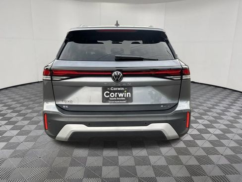 Used 2026 Volkswagen Tiguan SE AWD/4WD image 6