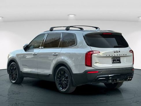 Used 2022 Kia Telluride SX w/ SX Prestige Package image 5