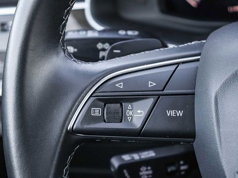 Used 2022 Audi Q8 Premium Plus image 20