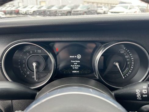 Used 2021 Jeep Wrangler Unlimited Sahara w/ Cold Weather Group image 23