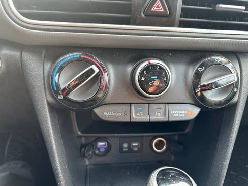 Used 2019 Hyundai Kona SEL AWD/4WD image 21