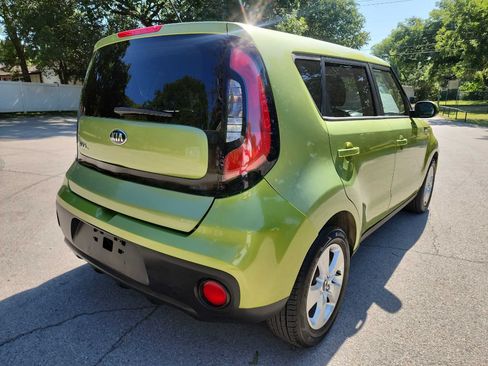 Used 2017 Kia Soul FWD image 9