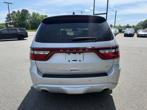 Used 2024 Dodge Durango GT RWD image 6