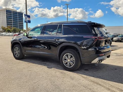 Certified 2025 Chevrolet Traverse LT image 5